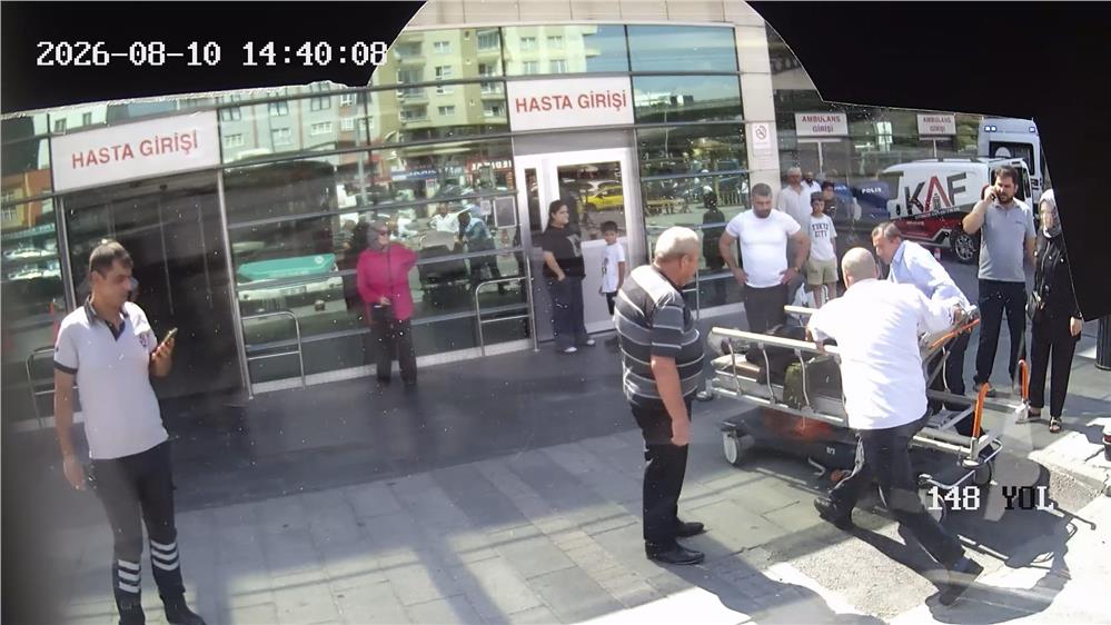 Fenalaşan yolcuyu halk otobüsü şoförü hastaneye yetiştirdi
