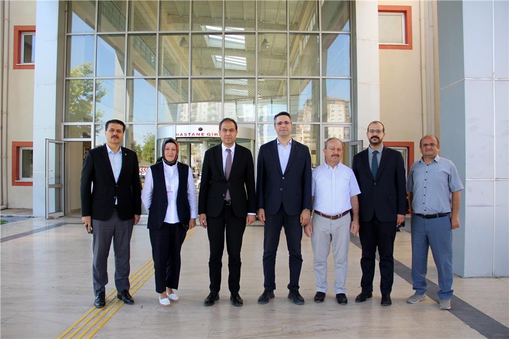 İl Sağlık Müdürü Erşan’dan Emel-Mehmet Tarman Kadın Doğum ve Kadın Hastalıkları Kliniği’ne ziyaret