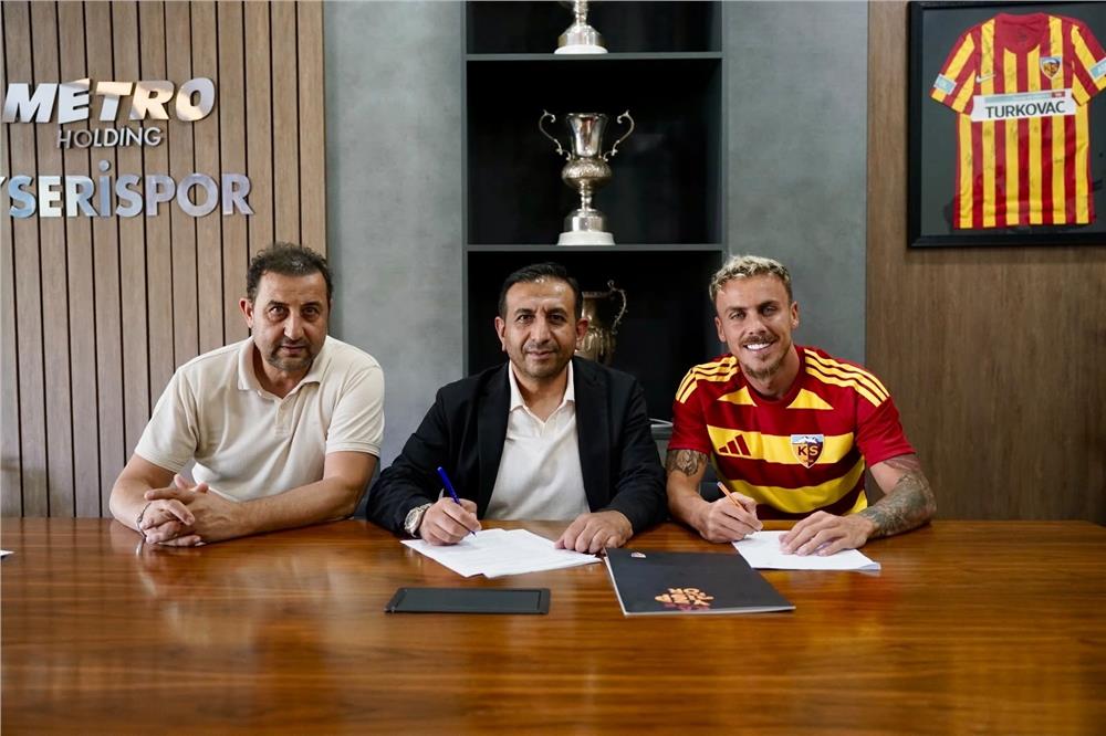 Kayserispor’da 8 yabancının lisansı çıktı