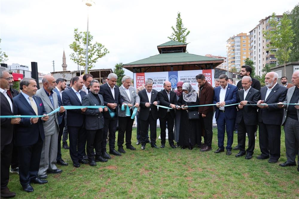 Ahmet Taş Parkı ve Sosyal Tesisi Hizmete Açıldı