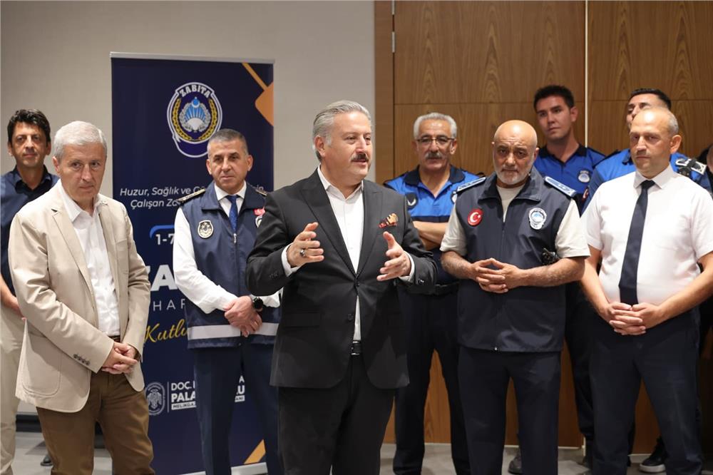 Başkan Palancıoğlu Zabıta Haftası’na özel programa sürprizle katıldı