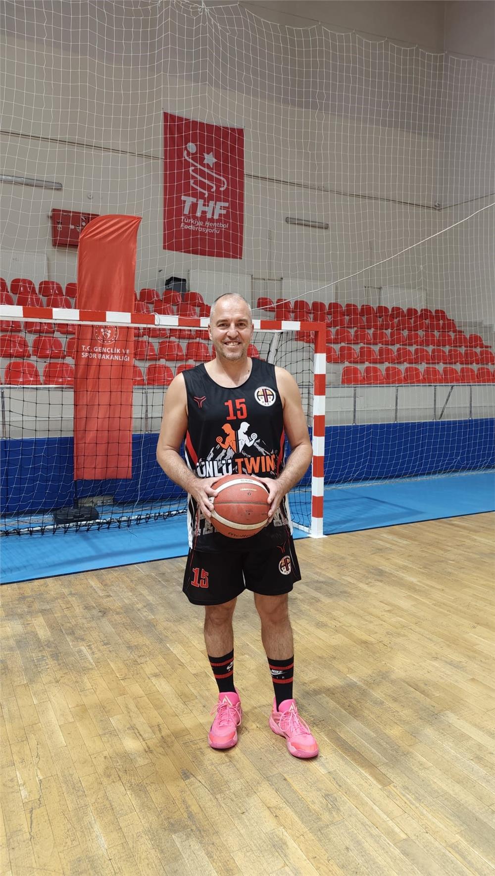 Hasan Aksoyak, basketbolda 40. aktif sezonuna çıktı