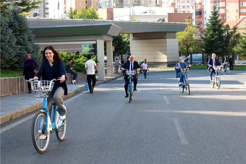Kayseri Üniversitesi’nde ‘Arabasız Kampüs’ etkinliği düzenlendi