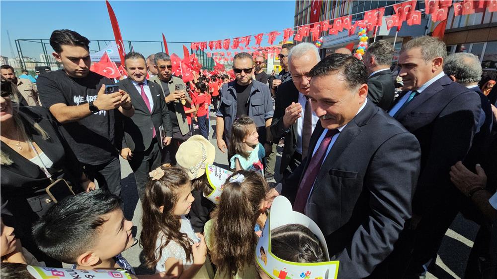 Kayseri'de 2026-2027 eğitim öğretim yılına coşkulu açılış