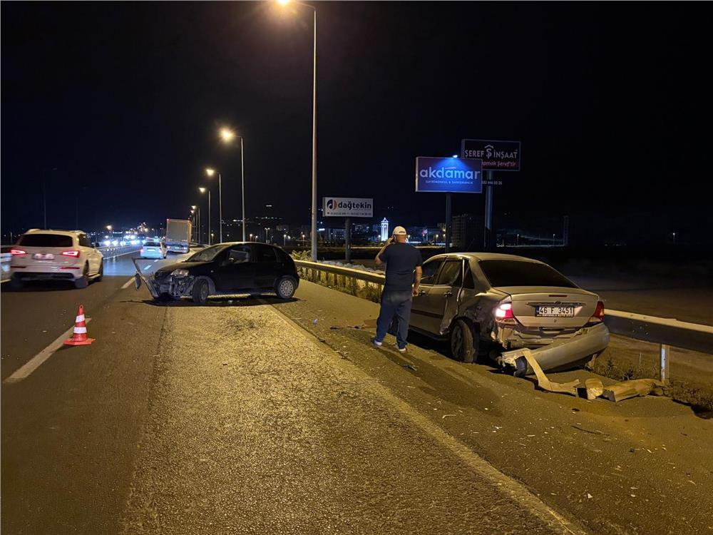 Kayseri’de iki otomobil çarpıştı