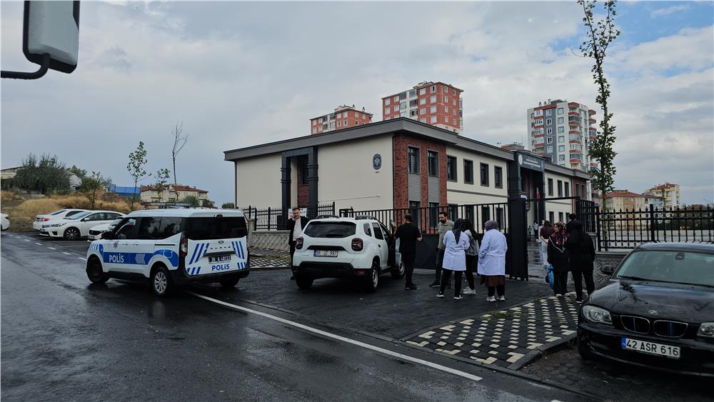 Kayseri'de okul önünde hareketli dakikalar