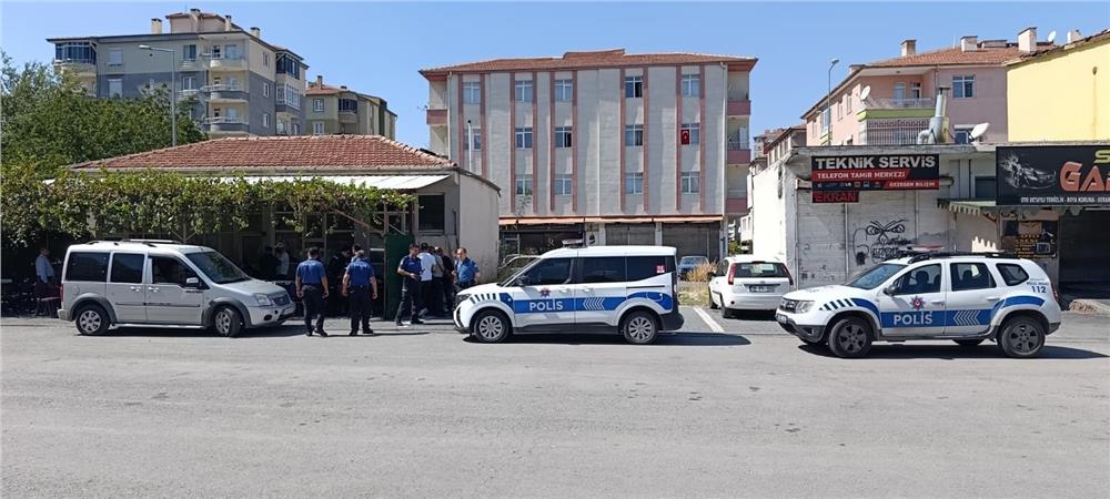Kıraathane çalışanı tarafından tüfekle vurulan şahıs hayatını kaybetti