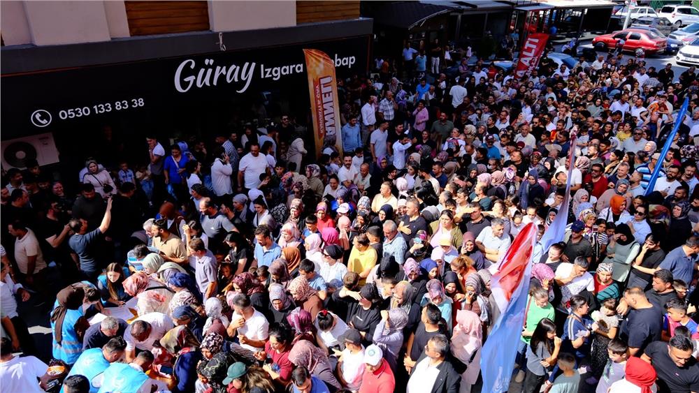 Ülkü Ocakları Kayseri Başkanlığı’ndan 5 bin öğrenciye kırtasiye desteği