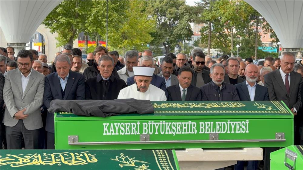 Abdullah Gül’ün amcası Mustafa Gül son yolculuğuna uğurlandı