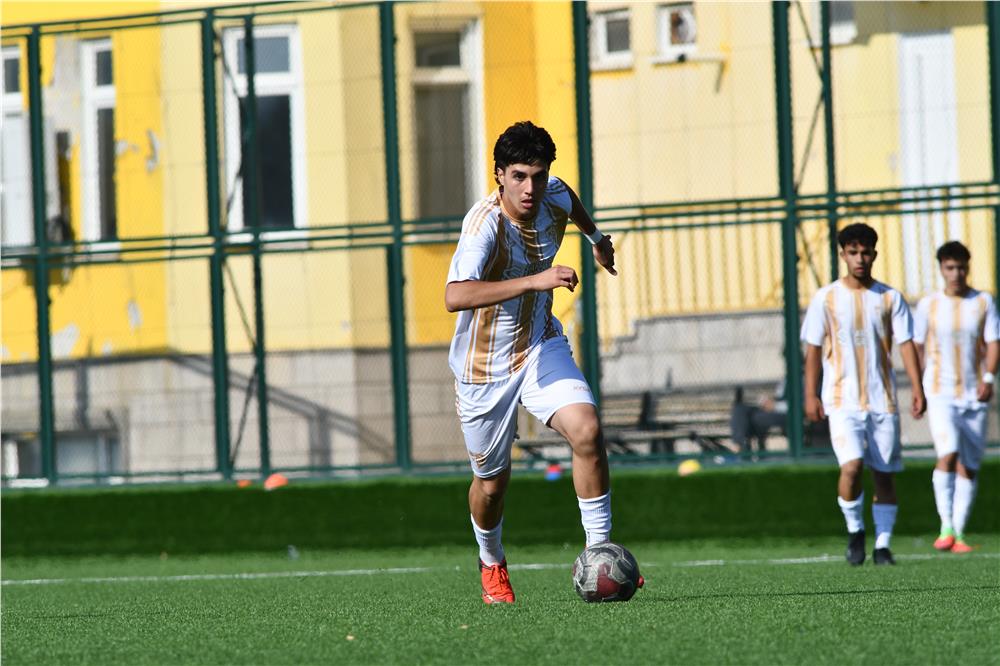 Ahmet Hüseyin Altun 4 maçta 6 gol attı