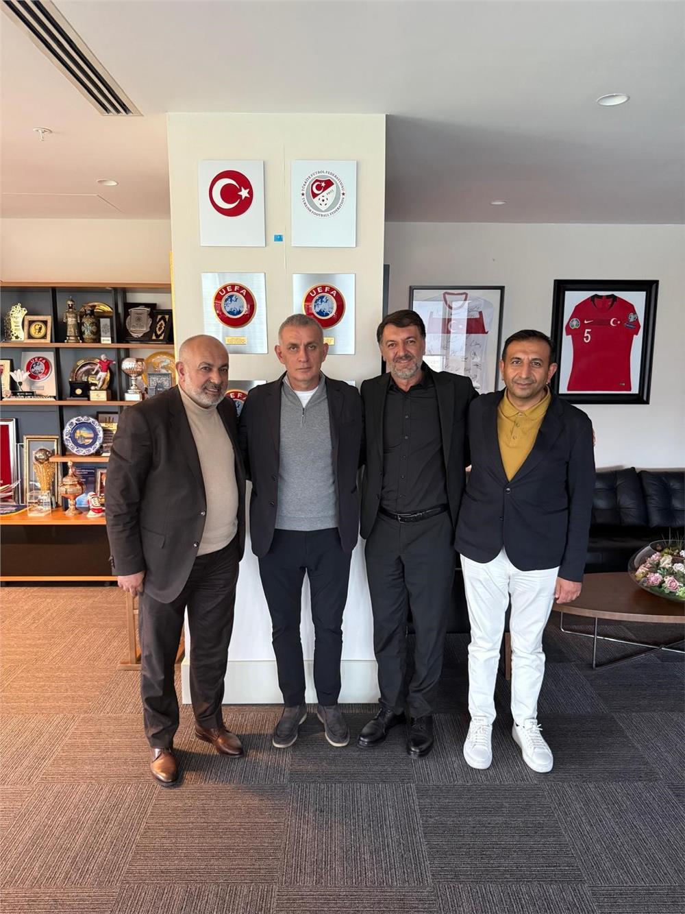 Ali Çamlı'dan TFF Başkanı Hacıosmanoğlu'na ziyaret