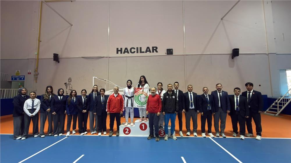 Kayseri'de 29 Ekim Gençler Taekwondo İl Birinciliği yapıldı