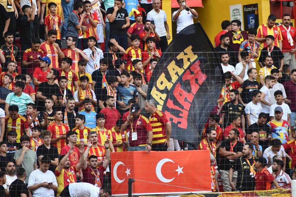 Kayserispor-Muğlaspor maçı kadınlara ücretsiz, öğrencilere indirimli