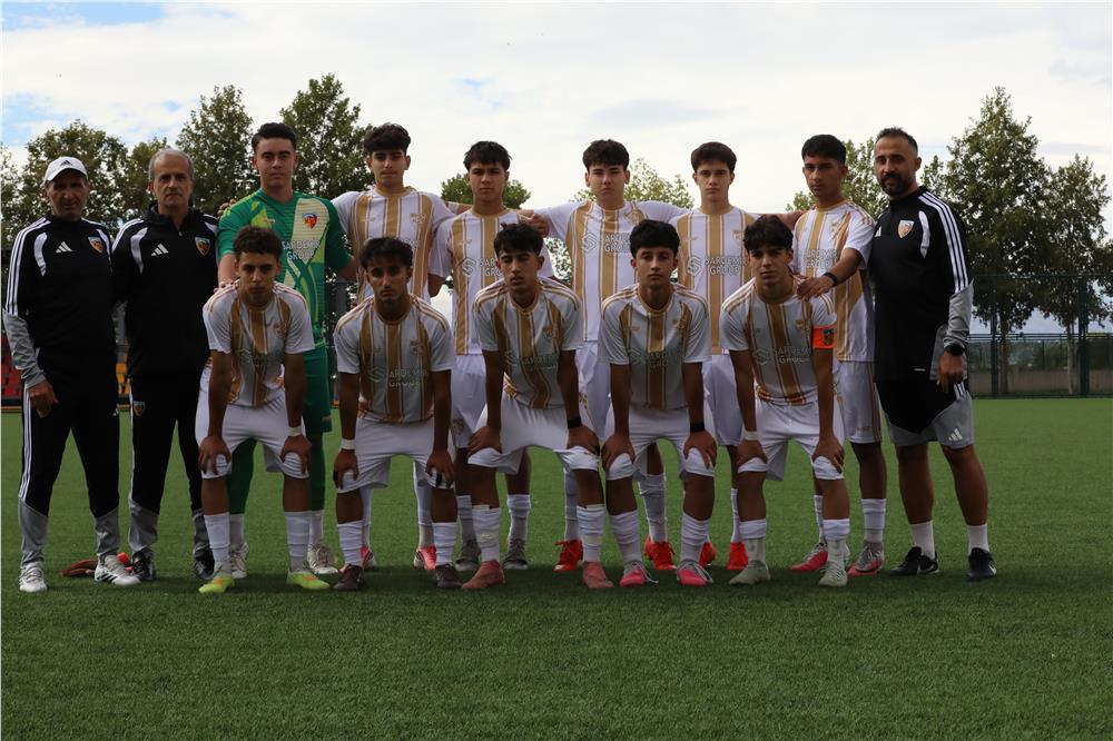 Kayserispor U16 takımı gol oldu yağdı