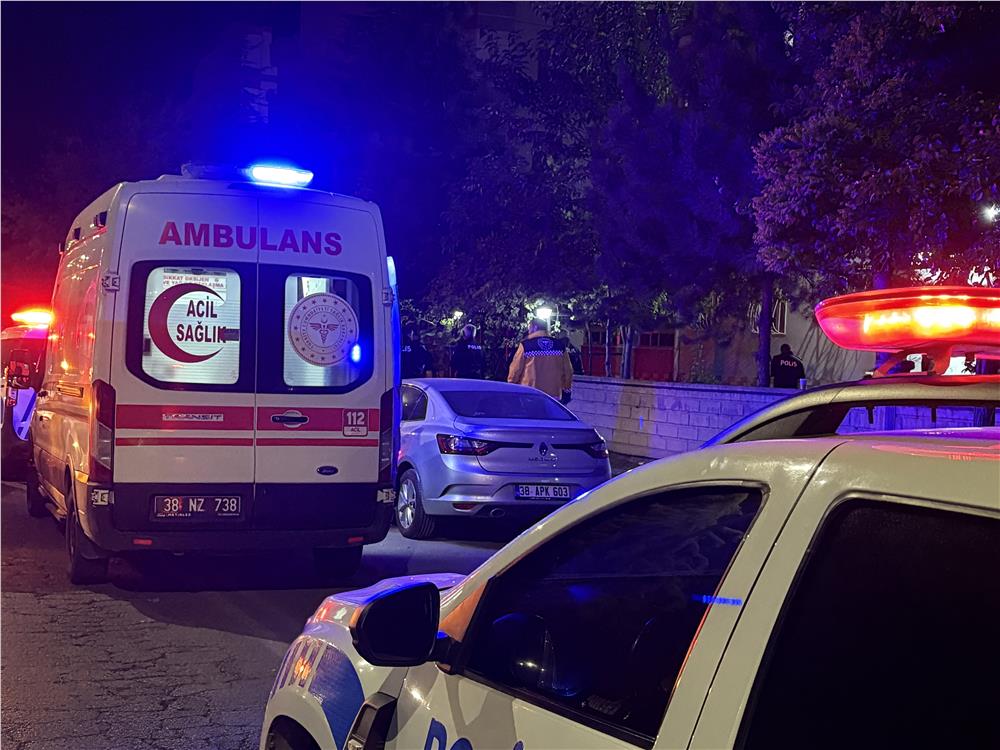 Önce babasını öldürdü, ardından intihar girişiminde bulundu