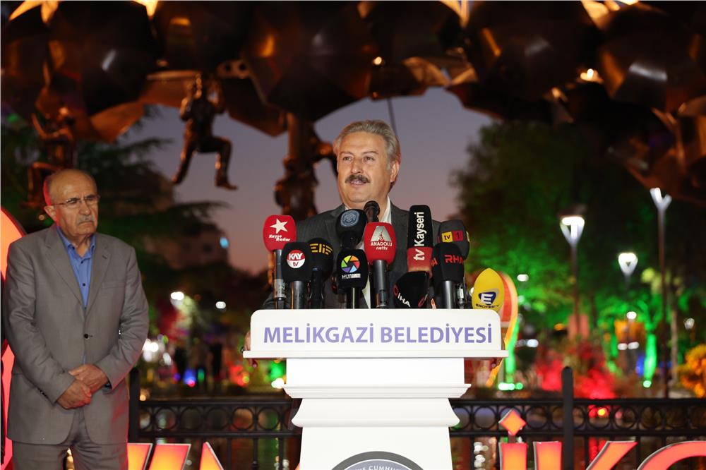 Palancıoğlu’ndan Duygusal Park Açılışı