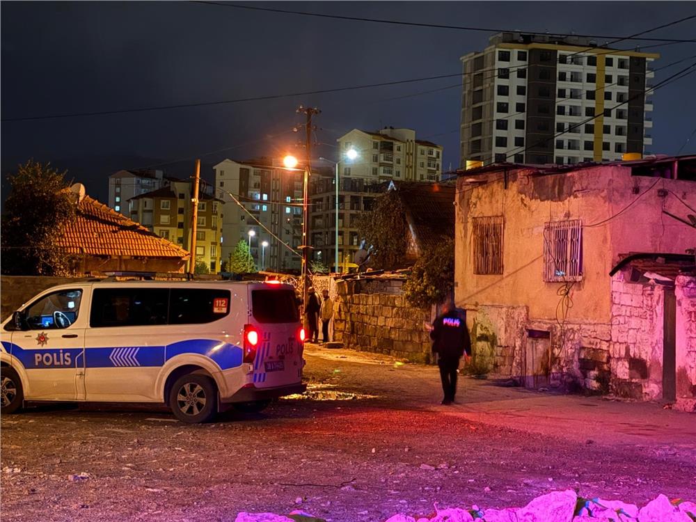 Prizi tamir ederken akıma kapılan genç yaralandı