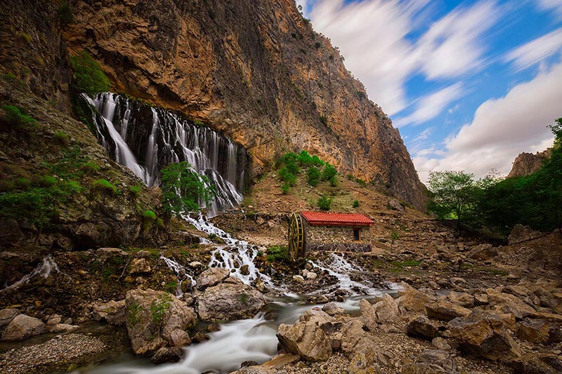 Kapuzbaşı Şelaleri